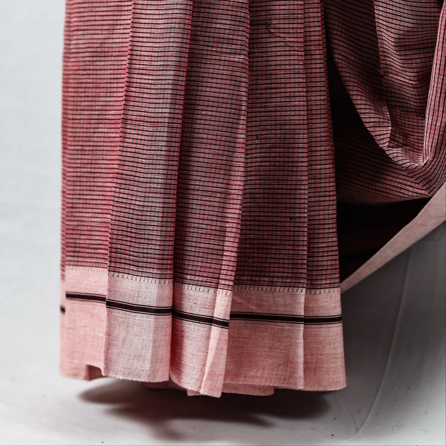 MOUNA - Brick Red Checks