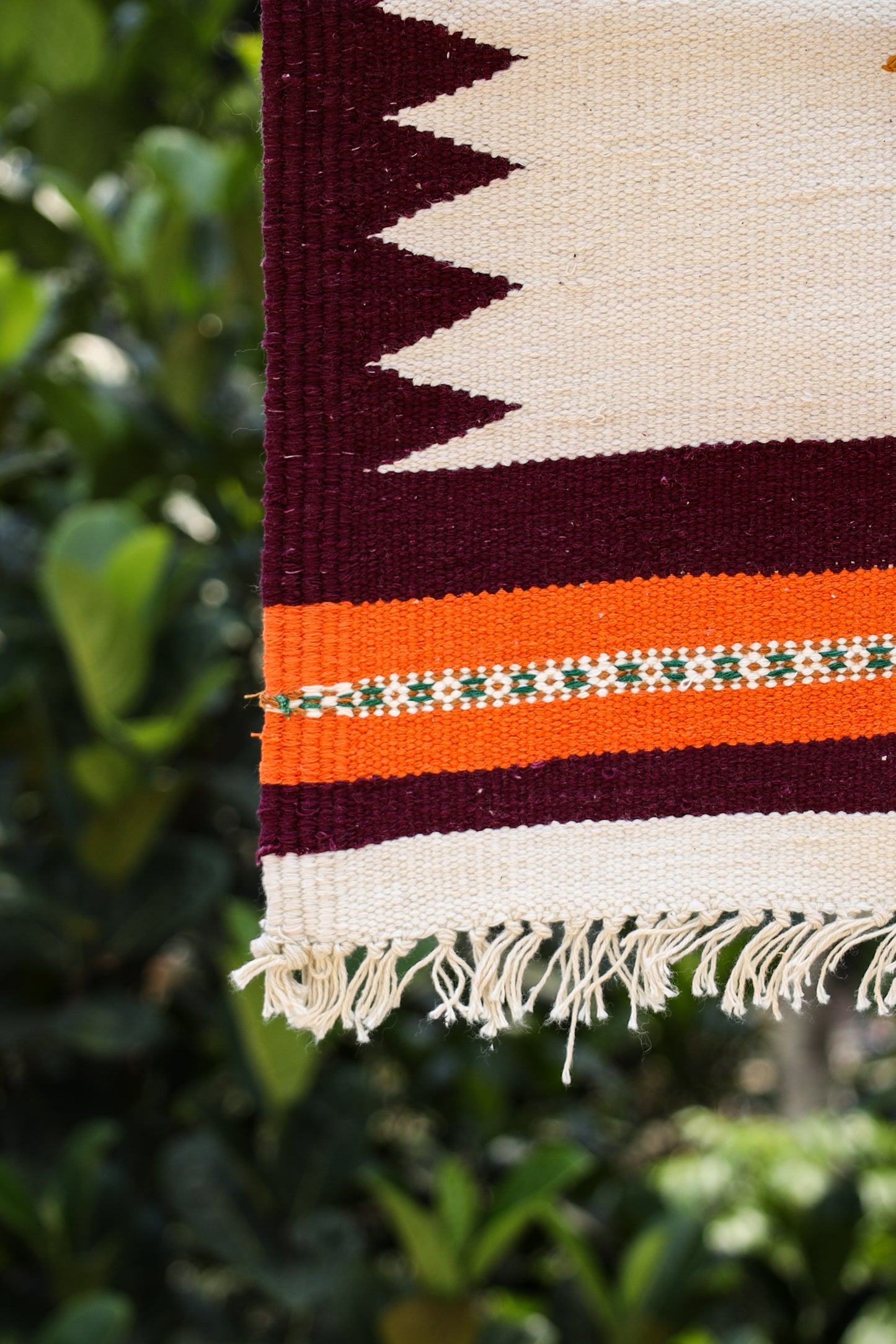 GEOMETRIC - Burgundy & Orange Badi Phool - 1.5 x 1.5 ft