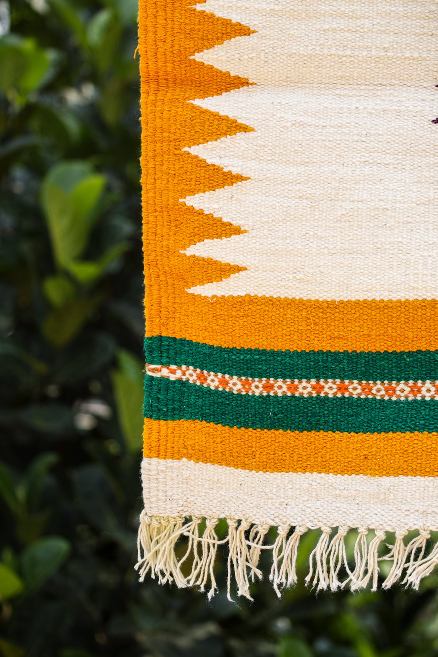 GEOMETRIC - Amber & Emerald Badi Ghadi - 1.5 x 1.5 ft