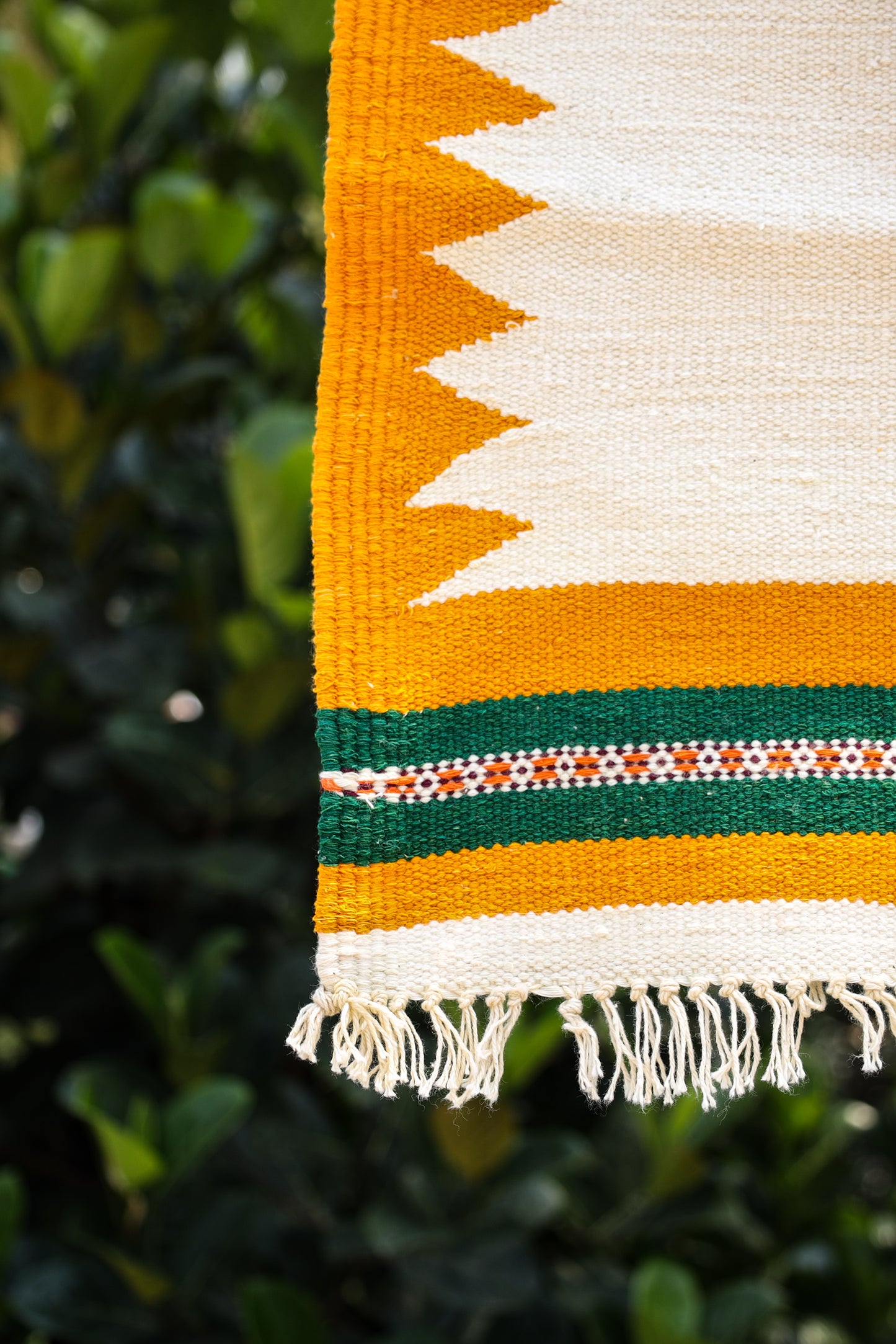 GEOMETRIC - Haldi & Emerald Badi Ghadi - 1.5 x 1.5 ft