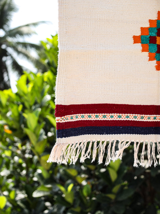 GEOMETRIC - Off-White and Maroon Phool - 1.5 x 1.5 ft