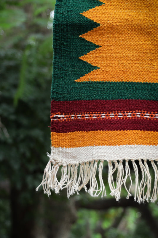 GEOMETRIC - Mustard and Green - 1.5 x 1.5 ft