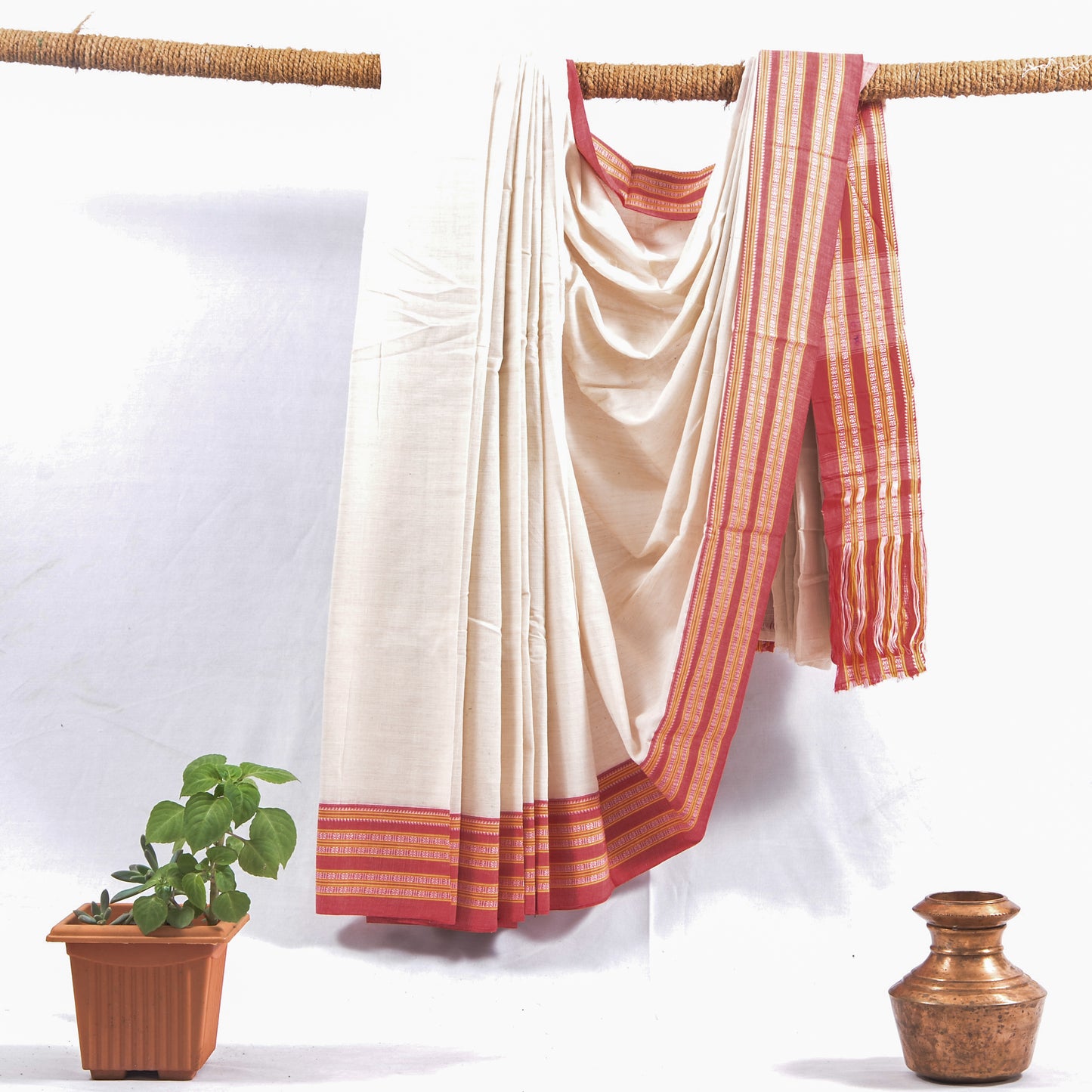 SAGARI - Ivory Cream