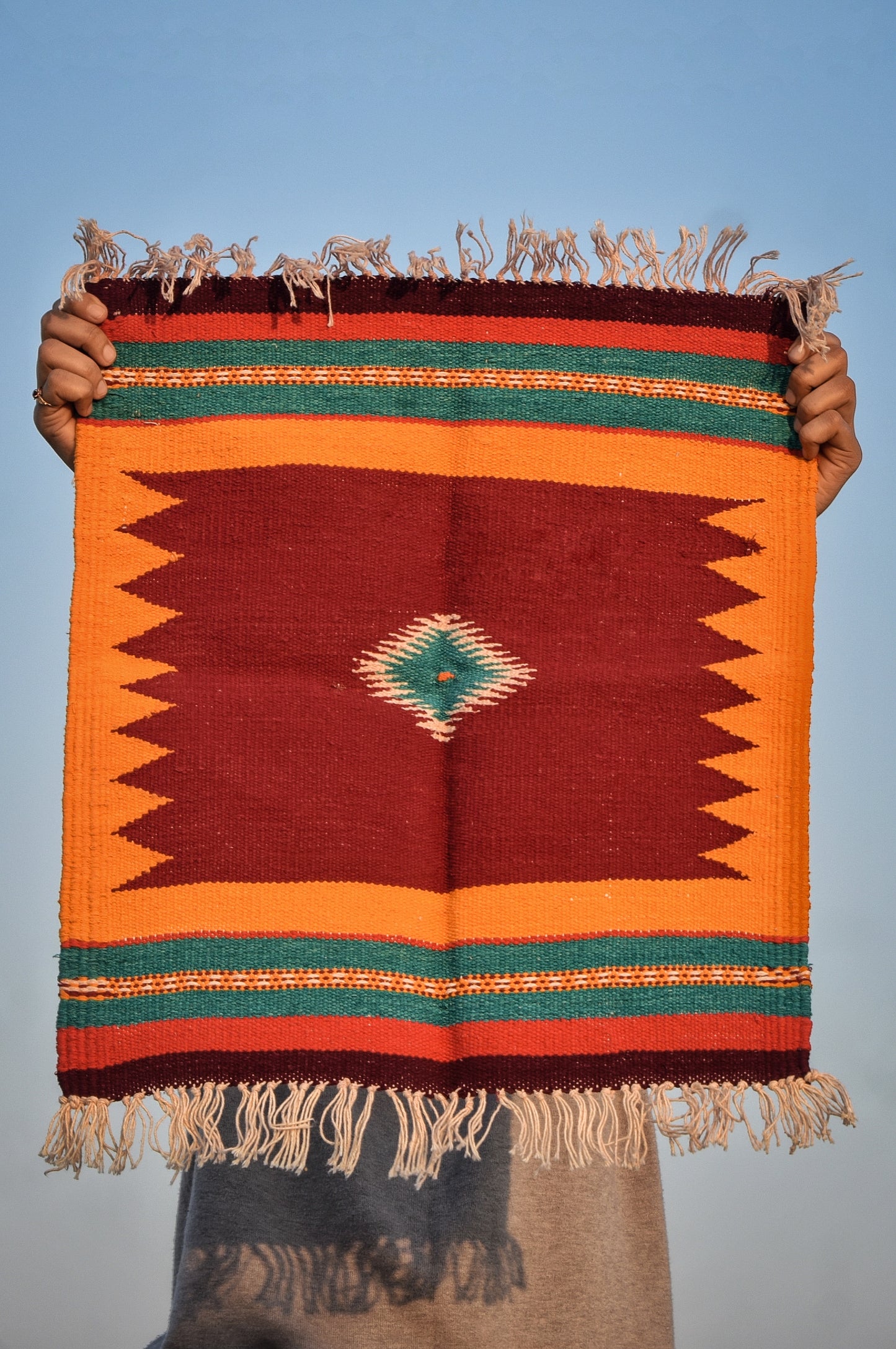 Geometric - Sunfire Diamond - 1.5 x 1.5 ft