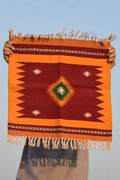 Geometric - Temple Flame - 1.5 x 1.5 ft