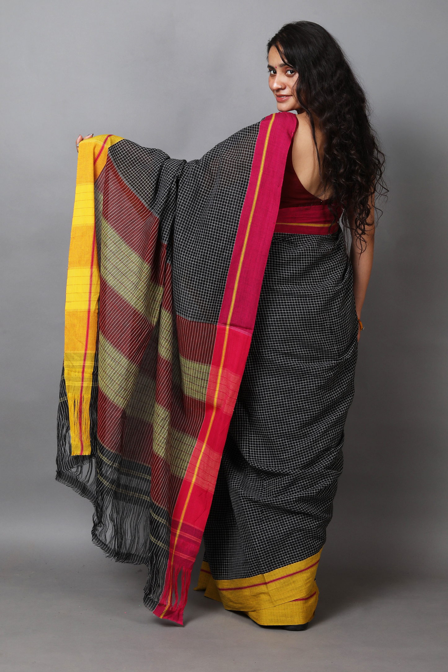 VARNA - Black Checks Ganga Jamuna Border (Pink/Yellow)