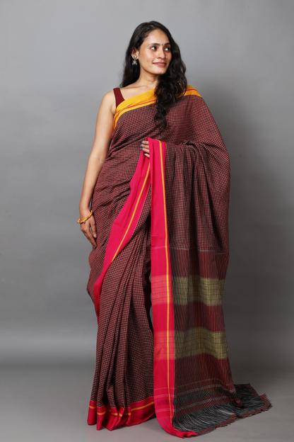 VARNA - Maroon Checks Ganga Jamuna Border (Pink/Yellow)
