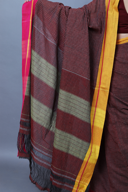 VARNA - Maroon Checks Ganga Jamuna Border (Pink/Yellow)