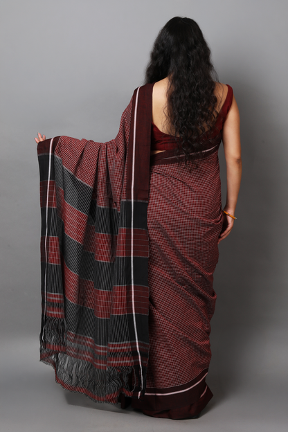 MOUNA - Dark Maroon Checks