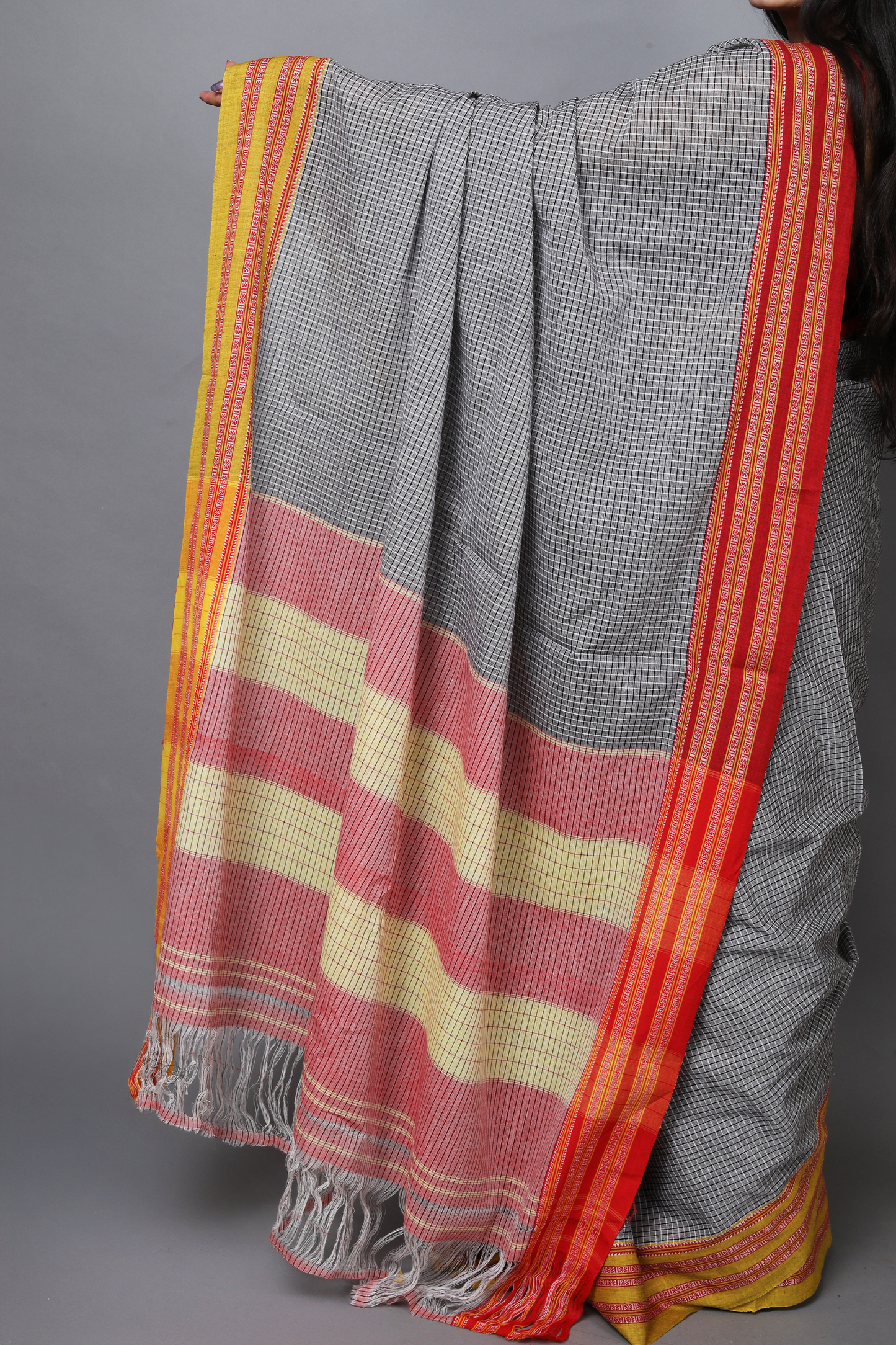 SAGARI – Grey Checks Double Border (Red/Yellow)