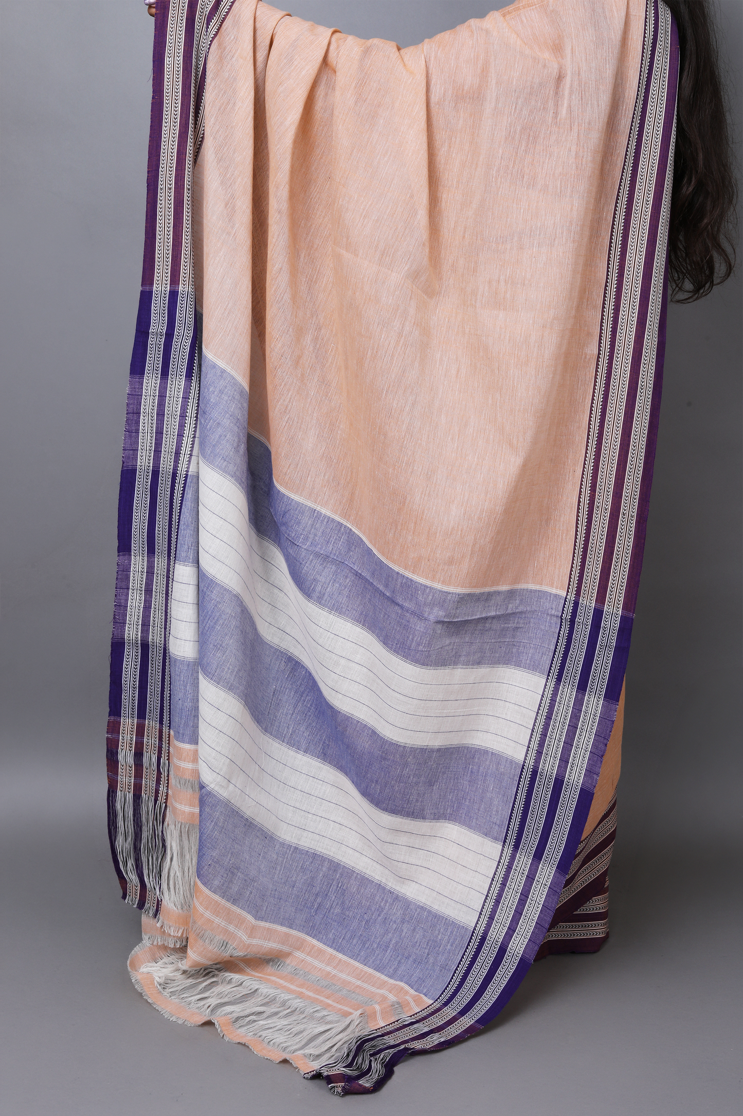 DHARA – Badami Beige