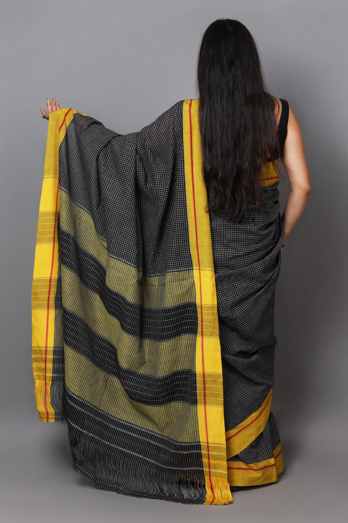 MOUNA - Jet Black Checks