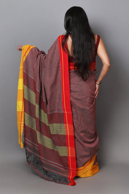 VARNA – Maroon Checks Ganga Jamuna Border (Red/Yellow)