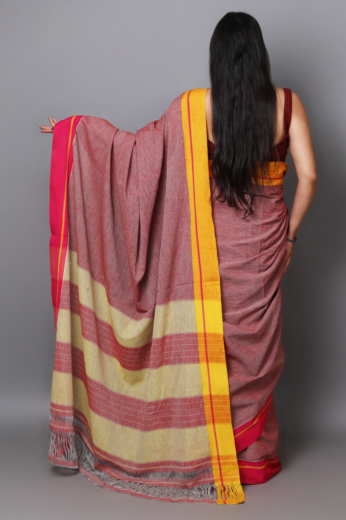 VARNA – Crimson Red Checks Ganga Jamuna Border (Pink/Yellow)