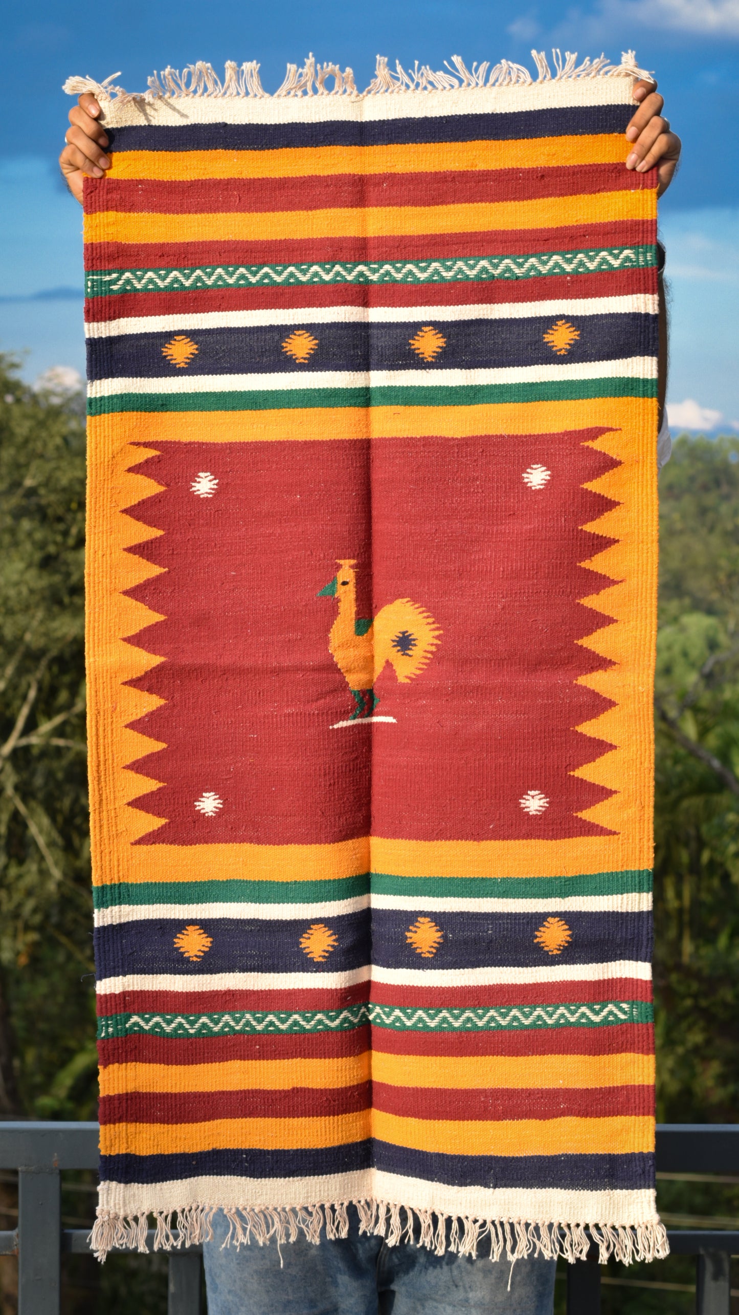 NAVAL - Sunrise Peacock Motif - 2x4 ft