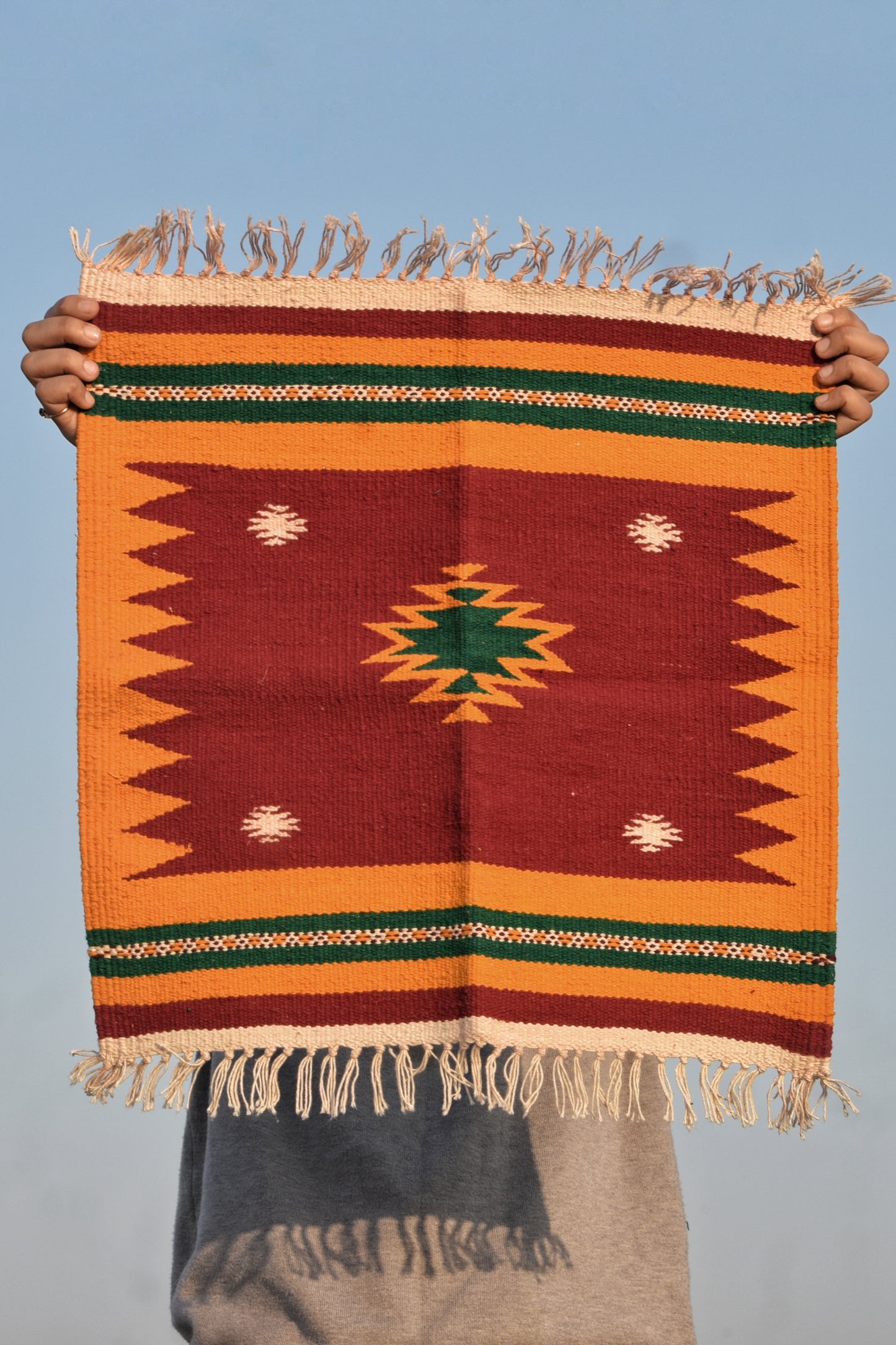 Geometric - Marigold Flame - 1.5 × 1.5 ft