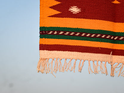 Geometric - Forest Flame – 1.5 × 1.5 ft