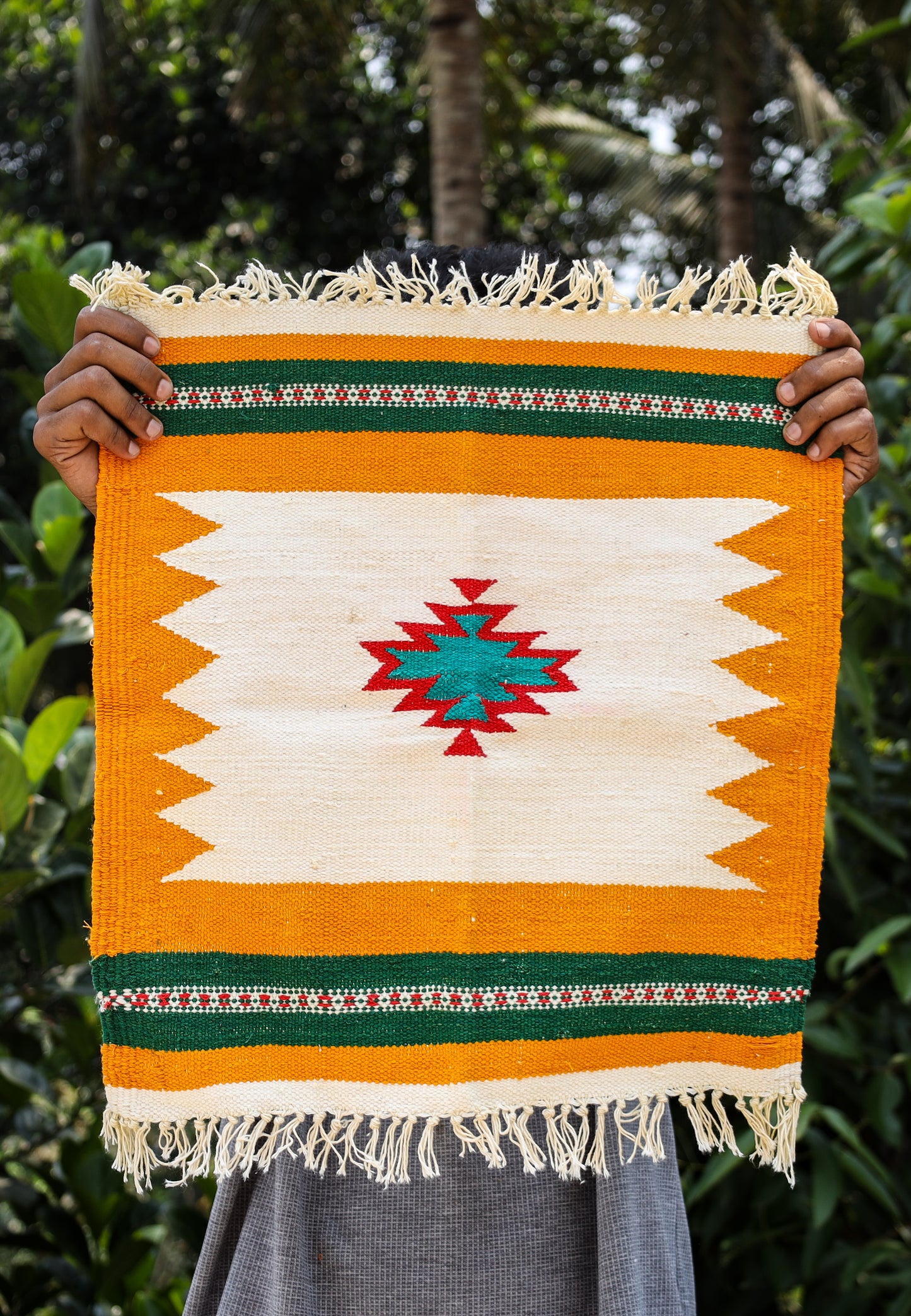 GEOMETRIC - Mustard & Emerald Badi Phool - 1.5 x 1.5 ft