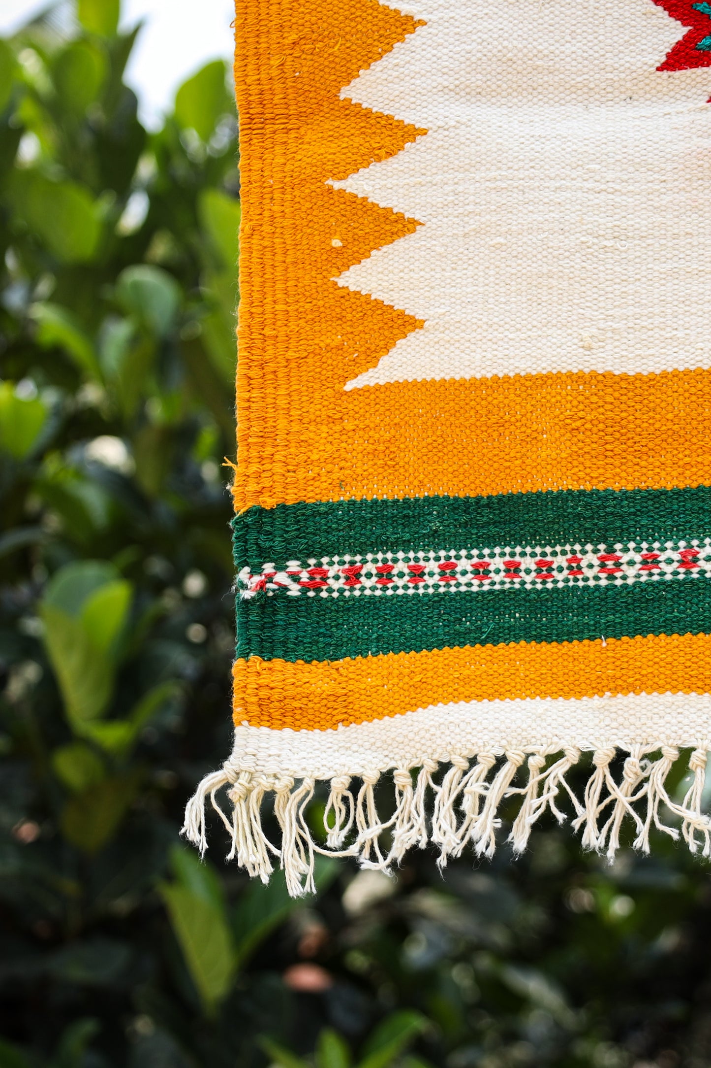 GEOMETRIC - Mustard & Emerald Badi Phool - 1.5 x 1.5 ft