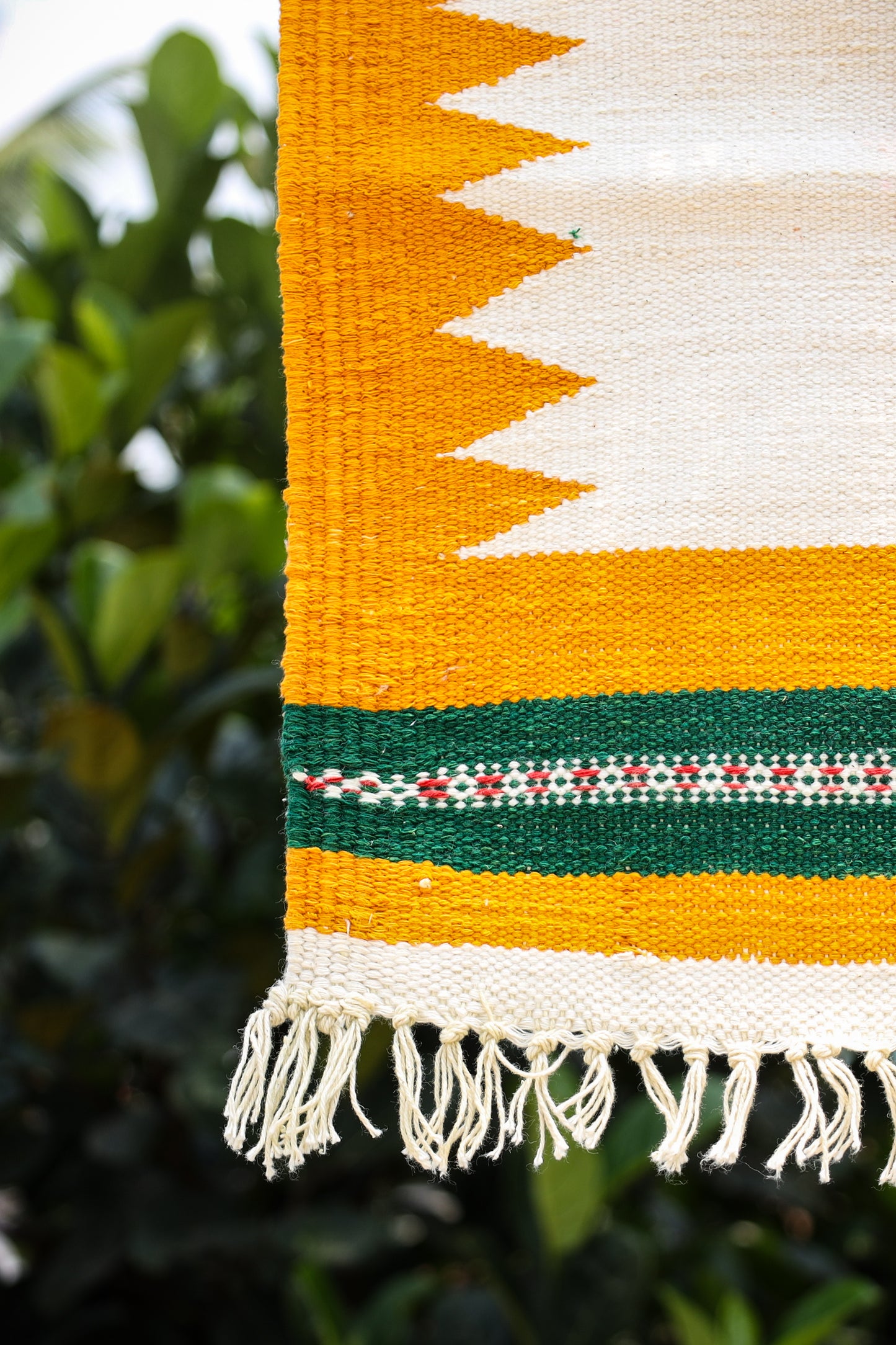 GEOMETRIC - Haldi & Emerald Badi Phool - 1.5 x 1.5 ft