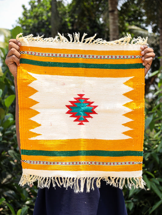 GEOMETRIC - Sunflower Yellow & Emerald - 1.5 x 1.5 ft
