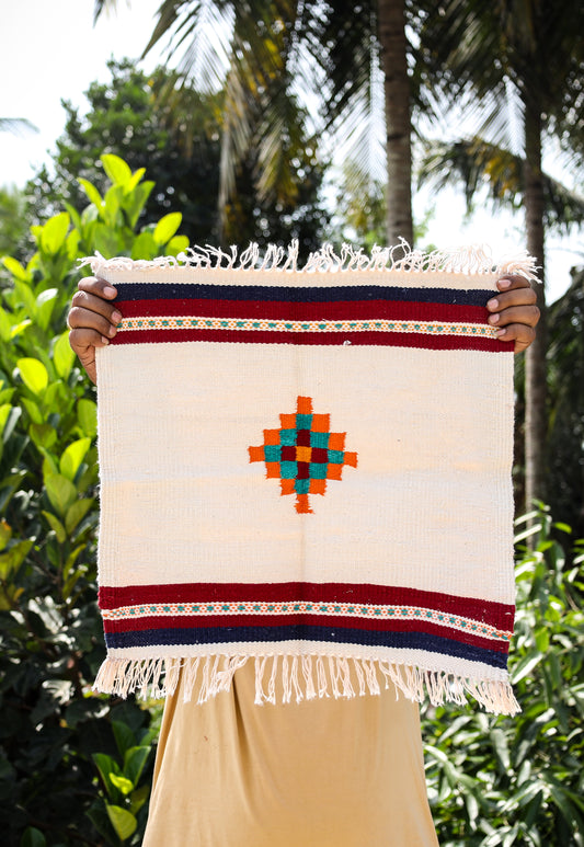 GEOMETRIC - Off-White and Maroon Phool - 1.5 x 1.5 ft