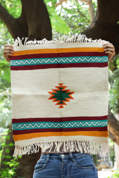 GEOMETRIC - Vintage Ivory & Spiced Wine 1.5 x 1.5 ft
