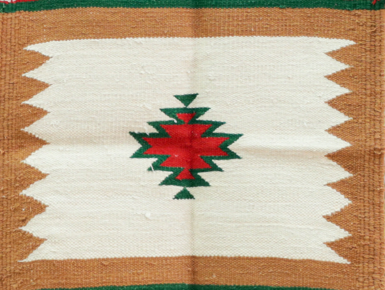 GEOMETRIC - Toasted Camel & Emerald Green 1.5 x 1.5 ft