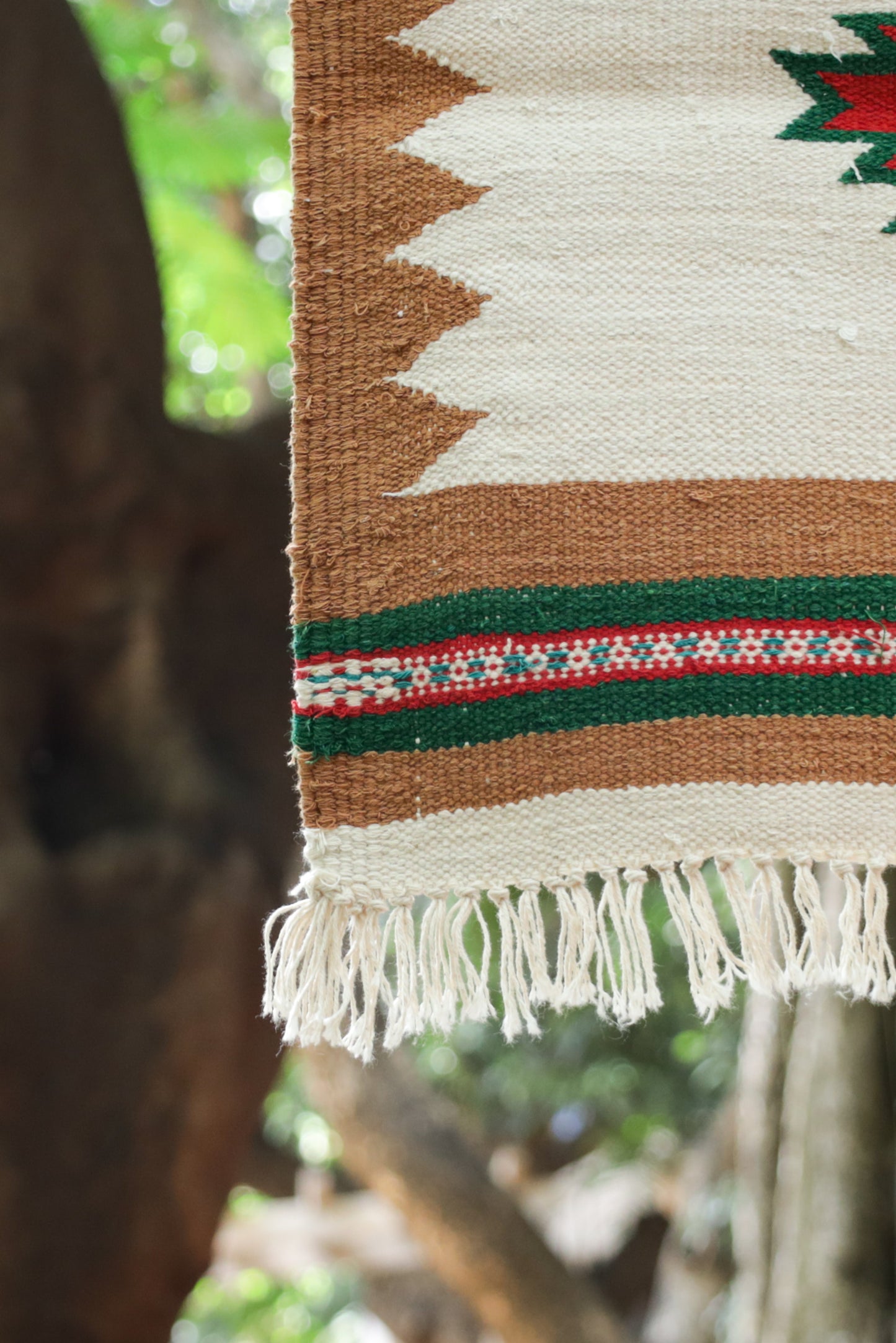 GEOMETRIC - Toasted Camel & Emerald Green 1.5 x 1.5 ft