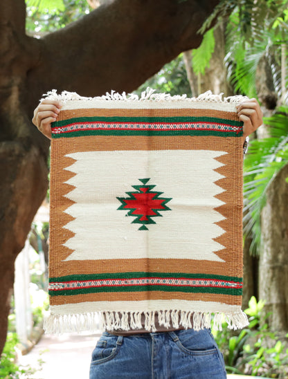 GEOMETRIC - Toasted Camel & Emerald Green 1.5 x 1.5 ft