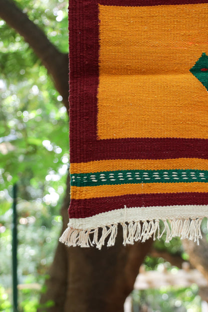NAVAL - Warm Amber & Wine Maroon 1.5 x 1.5 ft